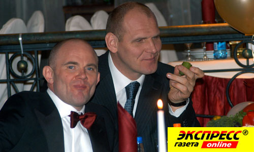 АЛЕКСАНДР КАРЕЛИН (СПРАВА): просто огурчик