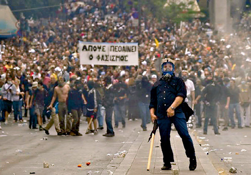Выступая против режима жёсткой экономии, греки нанесли немалый материальный ущерб собственным городам
