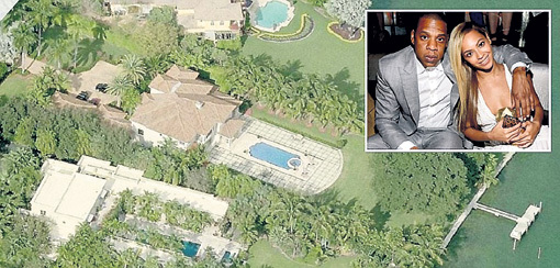 Этот дом БЕЙОНСЕ и JAY-Z продали голландскому бизнесмену Гирту-Яну БАККЕРУ в 2010 году за $9,3 млн.