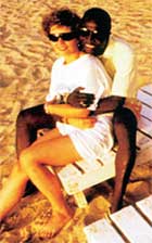 ЧЕРНО - БЕЛЫЙ РОМАН: а СПИД не спит...