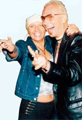 РУДОЛЬФ ШЕНКЕР: с минской фанткой "Скорпионс"