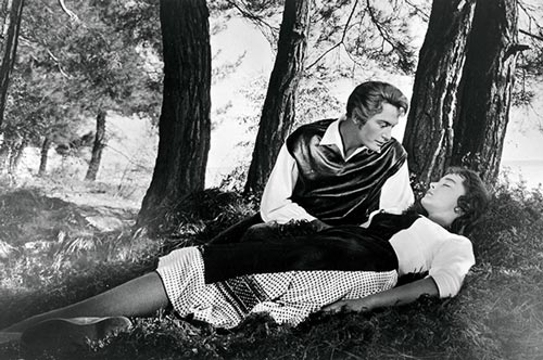 Василий Лановой и Анастасия Вертинская в фильме «Алые паруса» (реж. А. Птушко)