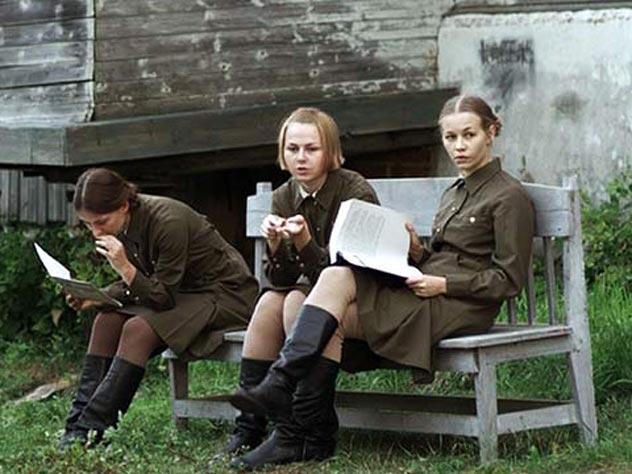 Кадр из сериала Феликса Герчикова «Разведчицы» Кадр из сериала Феликса Герчикова «Разведчицы»