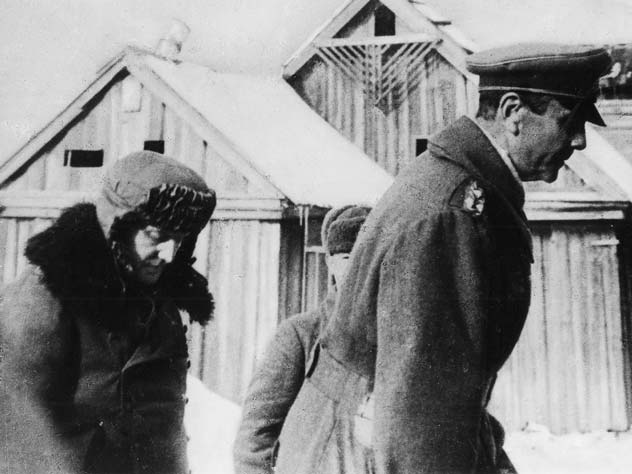 Пленение Паулюса. 31 января 1943 года. Фото: rubaltic.ru Пленение Паулюса. 31 января 1943 года. Фото: rubaltic.ru