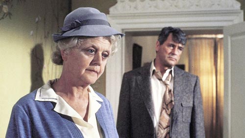 Кадр из фильма «Зеркало треснуло», 1980 г.