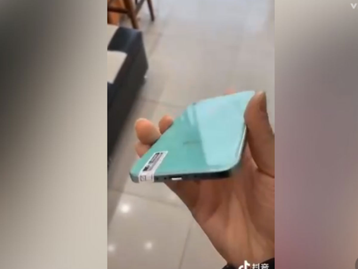 iPhone SE 2 iPhone SE 2