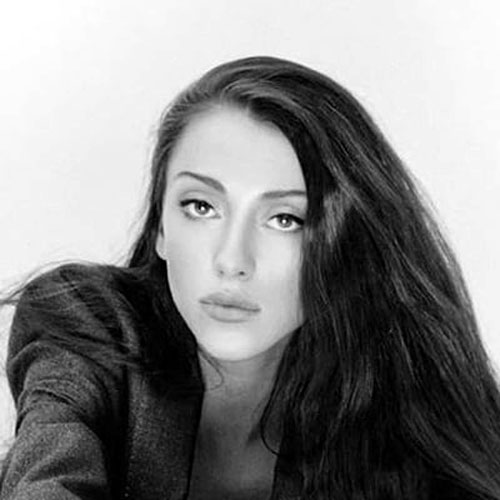 Александра Корендюк училась в New York Film Academy - LA Film School, а 12 февраля ей исполнится 25 лет
