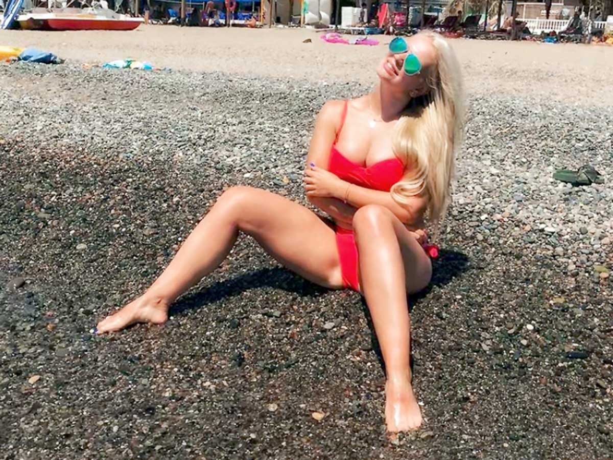 «Яна