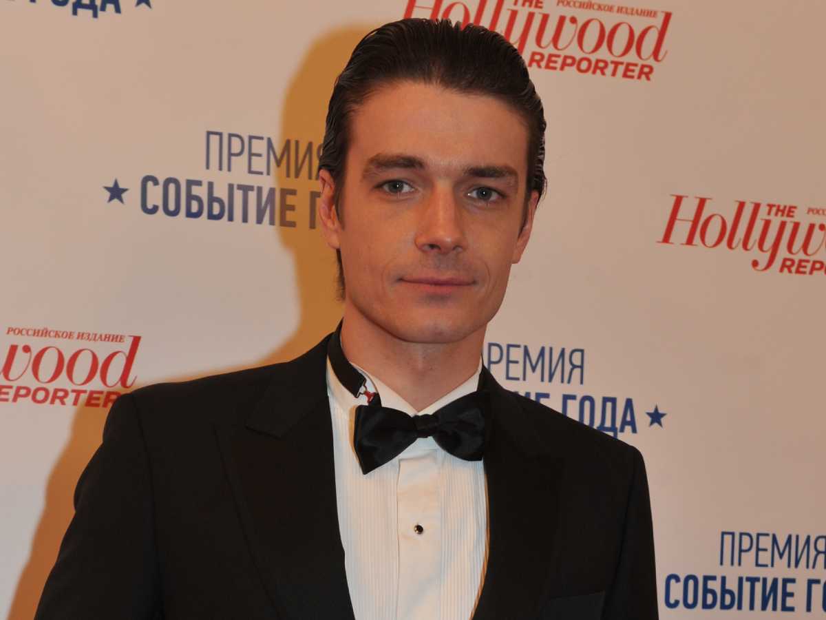 Максим Матвеев Максим Матвеев притворяется женщиной
