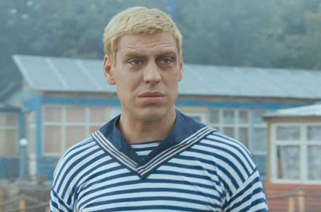 Дмитрий Дюжев в фильме «Каникулы особого режима»