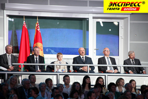 АЛЕКСАНДР ЛУКАШЕНКО С СЫНОМ