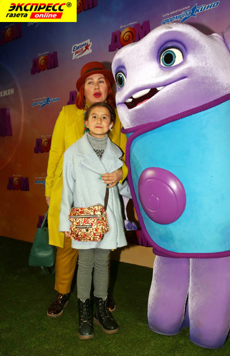 ЕВА ПОЛЬНА С ДОЧЕРЬЮ