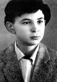 Школьник КЛЯВЕР был любвеобильным мальчуганом