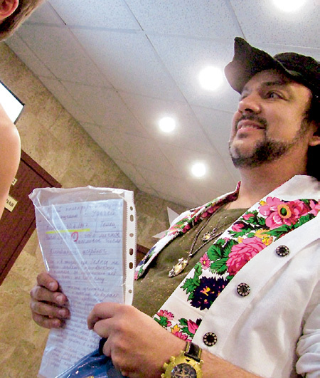 КИРКОРОВ носился со своим гороскопом, как со Священным писанием. Фото Алёны ЖИГАЛОВОЙ