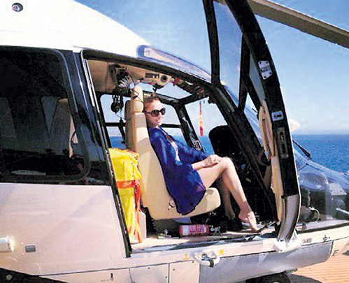 Евгения КАНАЕВА заинтересовалась устройством вертолёта