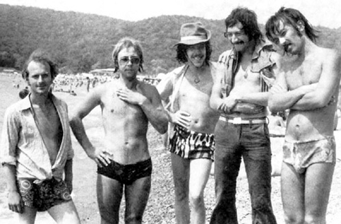 Андрей и Ко всегда находили время на отдых