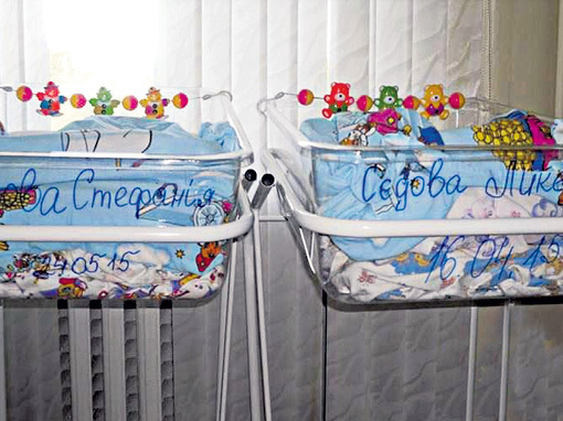 ...местный депутат пообещал ей всячески помогать, но потом пропал