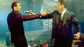 НИКОЛАС КЕЙДЖ И ДЖОН ТРАВОЛТА: поменялись лицами (кадр из фильма "Без лица")