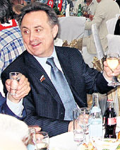 ВИТАЛИЙ МУТКО: за юбиляра пил сок