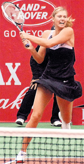 ШАРАПОВА: Маша и Настя когда-то занимались у одного тренера