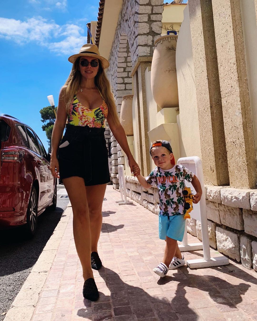 Роды в США. Анна Седокова с сыном Гектором. Фото: официальная страница Анны Седоковой в инстаграме