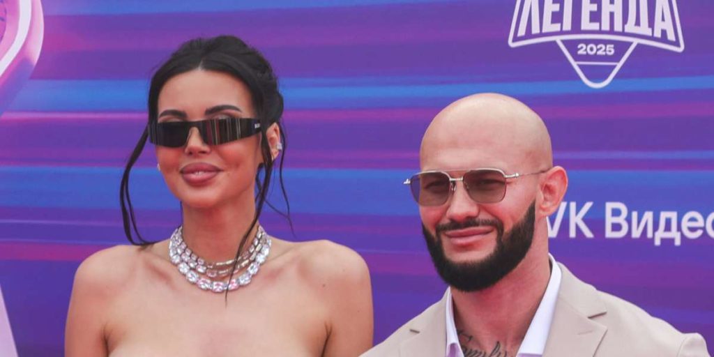 Трансгендердегі сүт бездерінің өсу кезеңдері